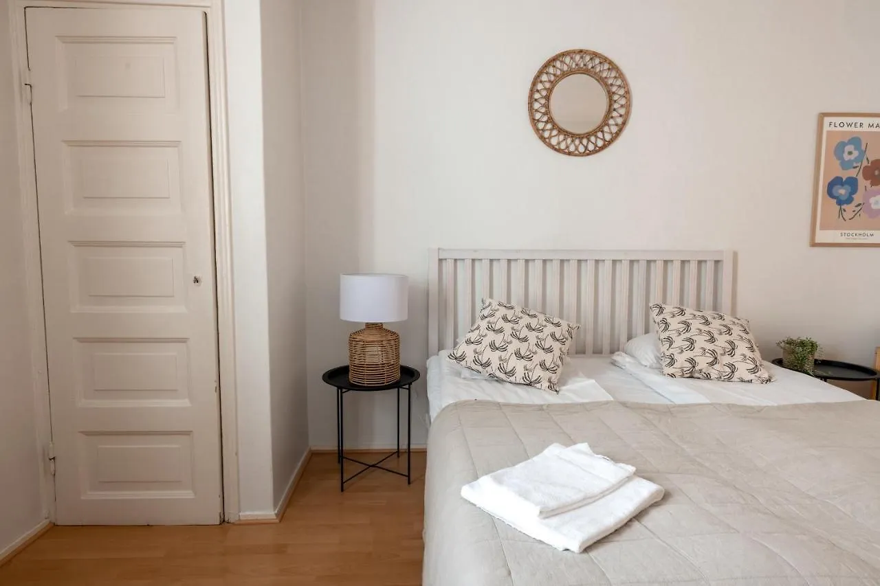 Apartment 2Ndhomes Nice Studio By The Esplanade Park Helsinki Finland